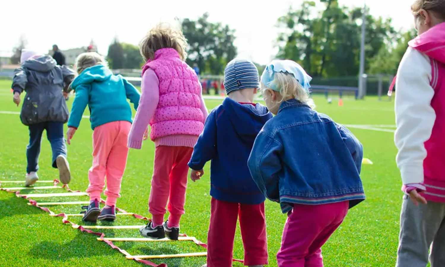 ஏற்கனவே 13 இருக்கு... 68 வயதில் கணவரின் அனுமதியின்றி 2 குழந்தைகளை பெற்றெடுத்த மூதாட்டி..!