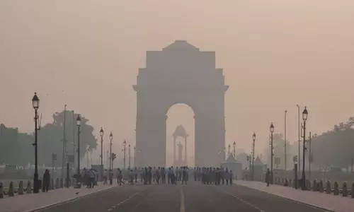 டெல்லியில் 8-வது நாளாக காற்றின் தரம் மோசம்: பொதுமக்கள் கடும் அவதி
