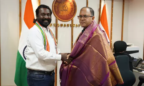 நுள்ளிவிளை ரெயில்வே பாலம் இடிக்கும் பணி நிறுத்தி வைப்பு: விஜய் வசந்த் எம்.பி- ரெயில்வே அதிகாரிகள் கூட்டத்தில் முடிவு