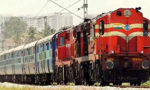 கூடுதல் பெட்டிகள் இணைப்பு: தெற்கு ரெயில்வேயில் கடந்த 7 மாதங்களில் ரூ.22.97 கோடி வருவாய்