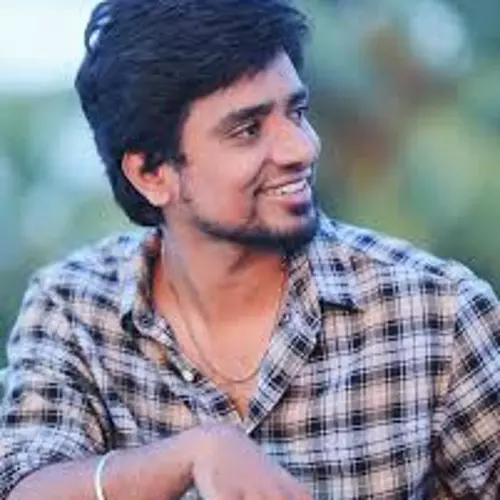 வைபவ் முருகேசன் வைபவ் முருகேசன்