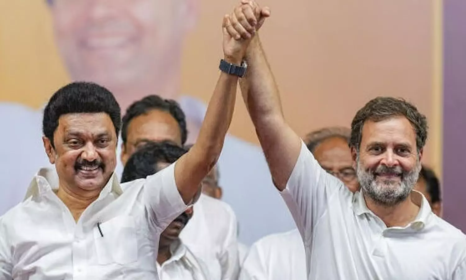 திமுகவுடன் கூட்டணி பேச்சுவார்த்தைக்கு 5 பேர் கொண்ட குழு அமைத்த காங்கிரஸ்!