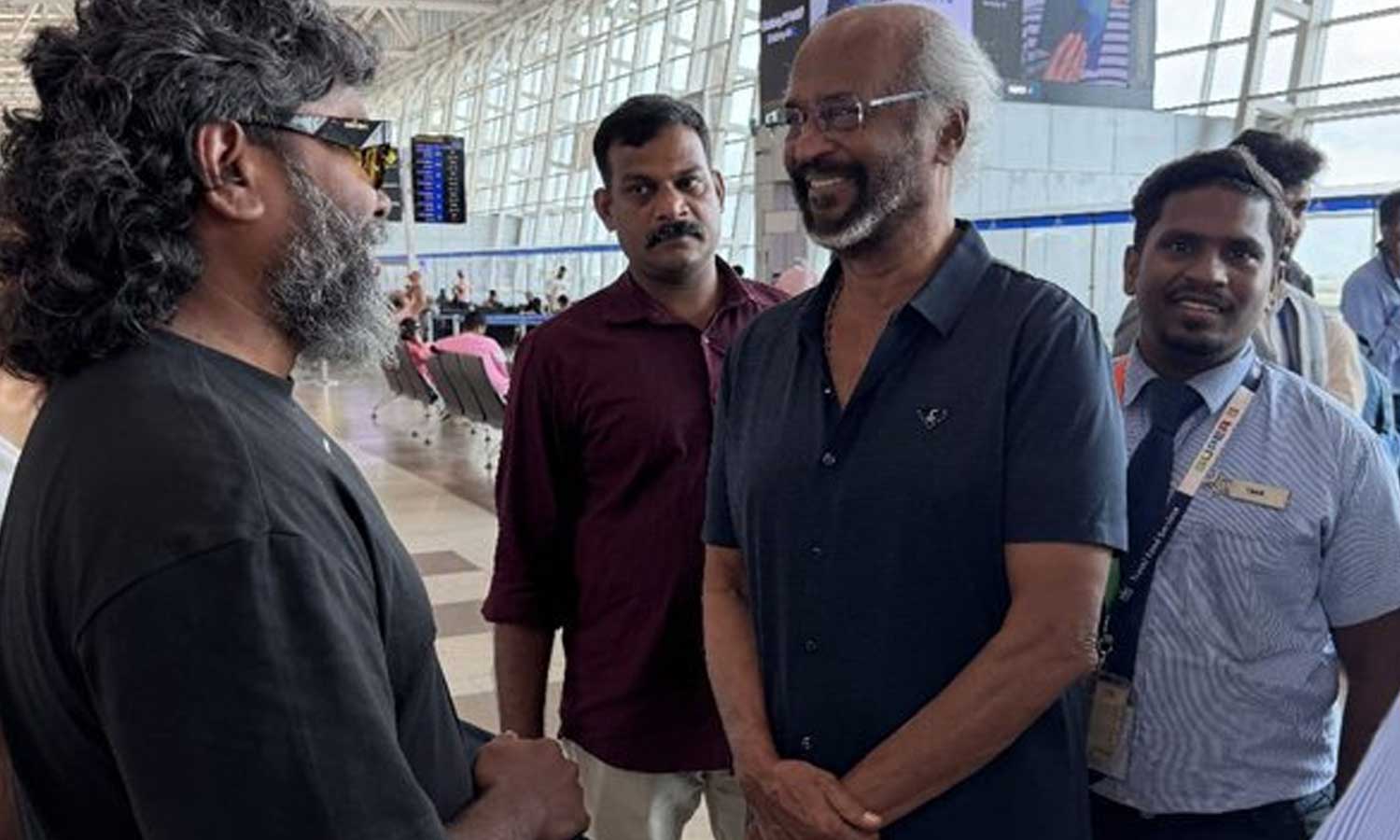 புதிய படத்தில் இணைவார்களா!... சென்னை விமான நிலையத்தில் ரஜினிகாந்த் - பா.ரஞ்சித் சந்திப்பு