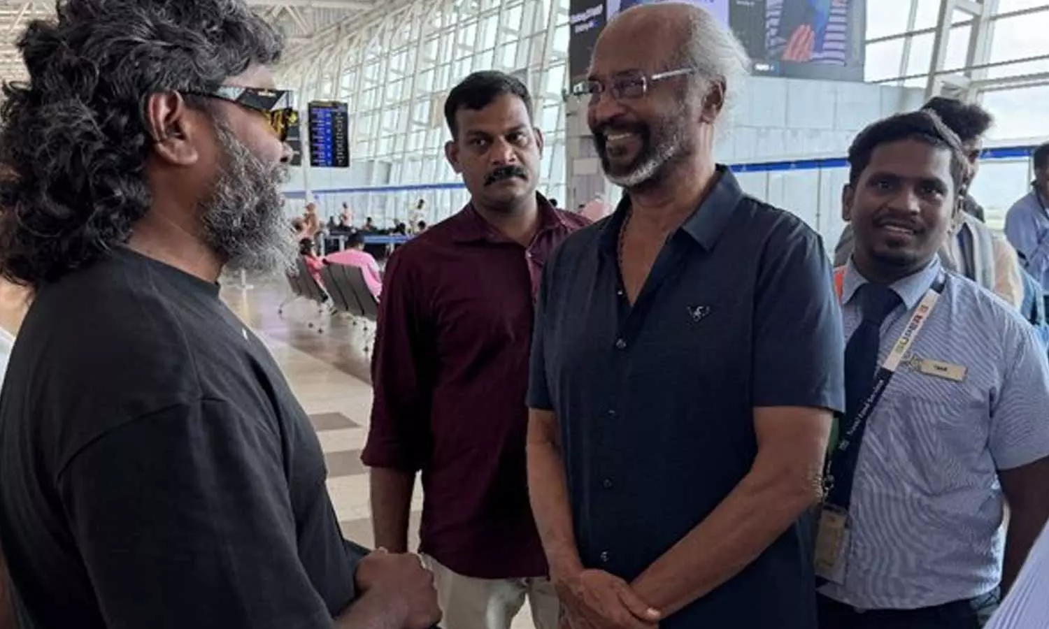 புதிய படத்தில் இணைவார்களா!... சென்னை விமான நிலையத்தில் ரஜினிகாந்த் - பா.ரஞ்சித் சந்திப்பு