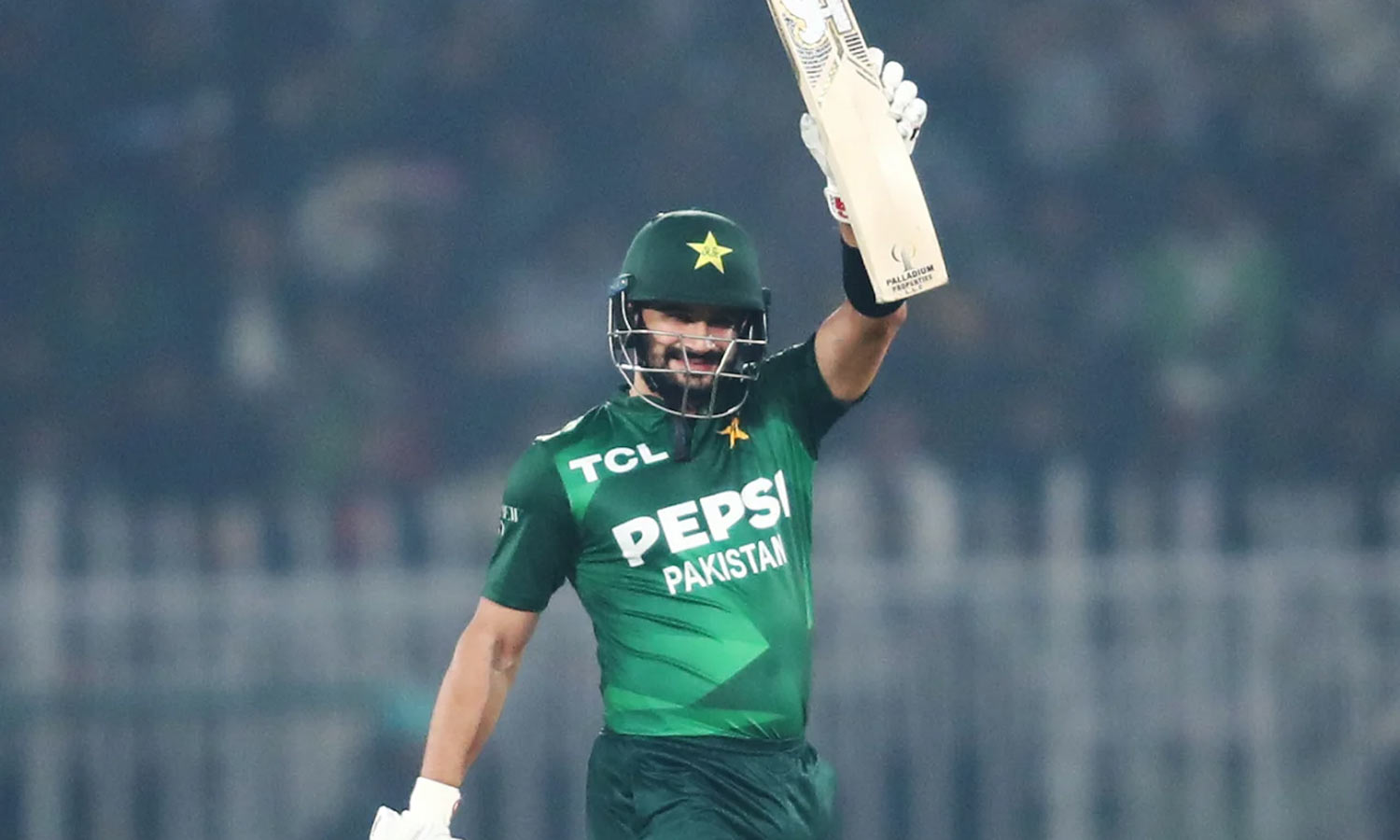 முத்தரப்பு டி20 தொடர்: இலங்கையை எளிதில் வீழ்த்தியது பாகிஸ்தான்