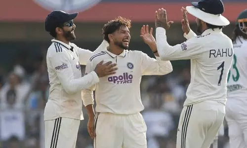 இந்தியாவுக்கு எதிரான கடைசி டெஸ்ட்: முதல் நாள் ஆட்ட நேர முடிவில் 6 விக்கெட்டுகளை இழந்த தென் ஆப்பிரிக்கா