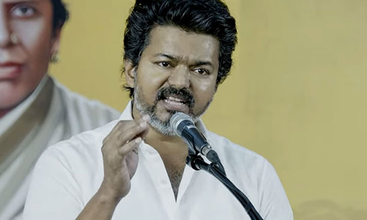 தி.மு.க.வின் கொள்கையே கொள்ளை தானே! - விஜய் விமர்சனம்