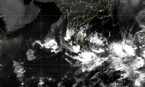 வங்கக்கடலில் உருவாகும் அடுத்த புயல்- தமிழகத்தில் கனமழை பெய்ய வாய்ப்பா?
