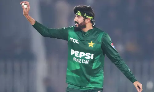 முத்தரப்பு தொடர்: ஜிம்பாப்வேவை வீழ்த்தி இறுதிப்போட்டிக்கு முன்னேறியது பாகிஸ்தான்