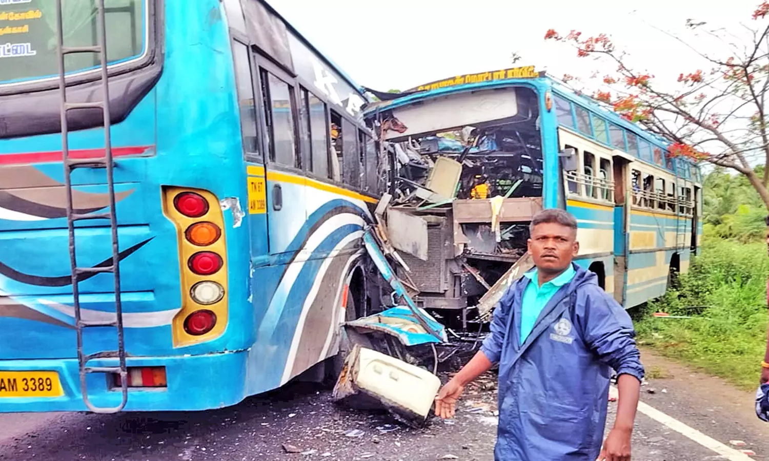 தென்காசி பேருந்து விபத்தில் 6 பேர் உயிரிழப்பு- விபத்தை ஏற்படுத்திய பேருந்தின் உரிமம் ரத்து