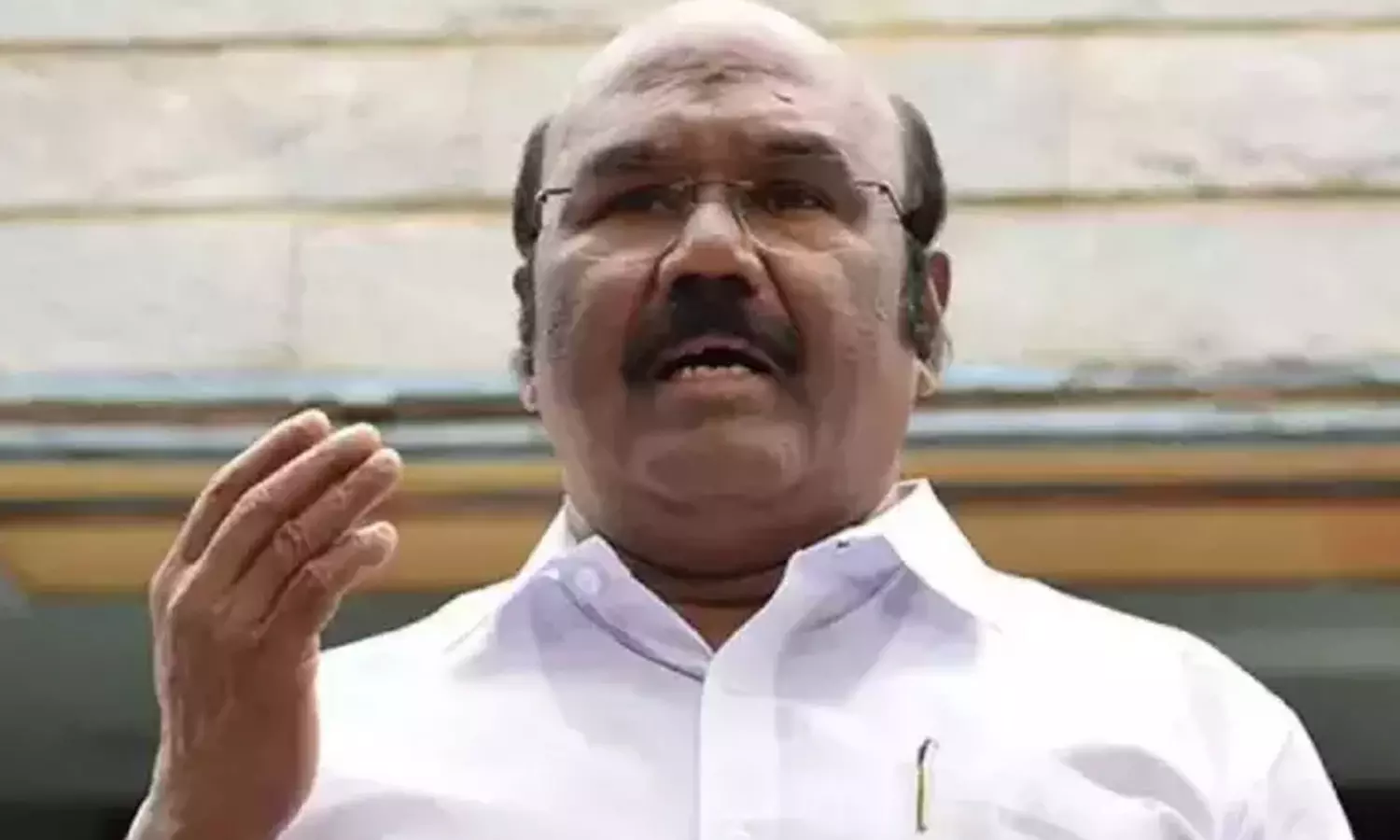 விஜயை தொட்டதால் தி.மு.க.தான் வருத்தப்பட வேண்டும் - ஜெயக்குமார்