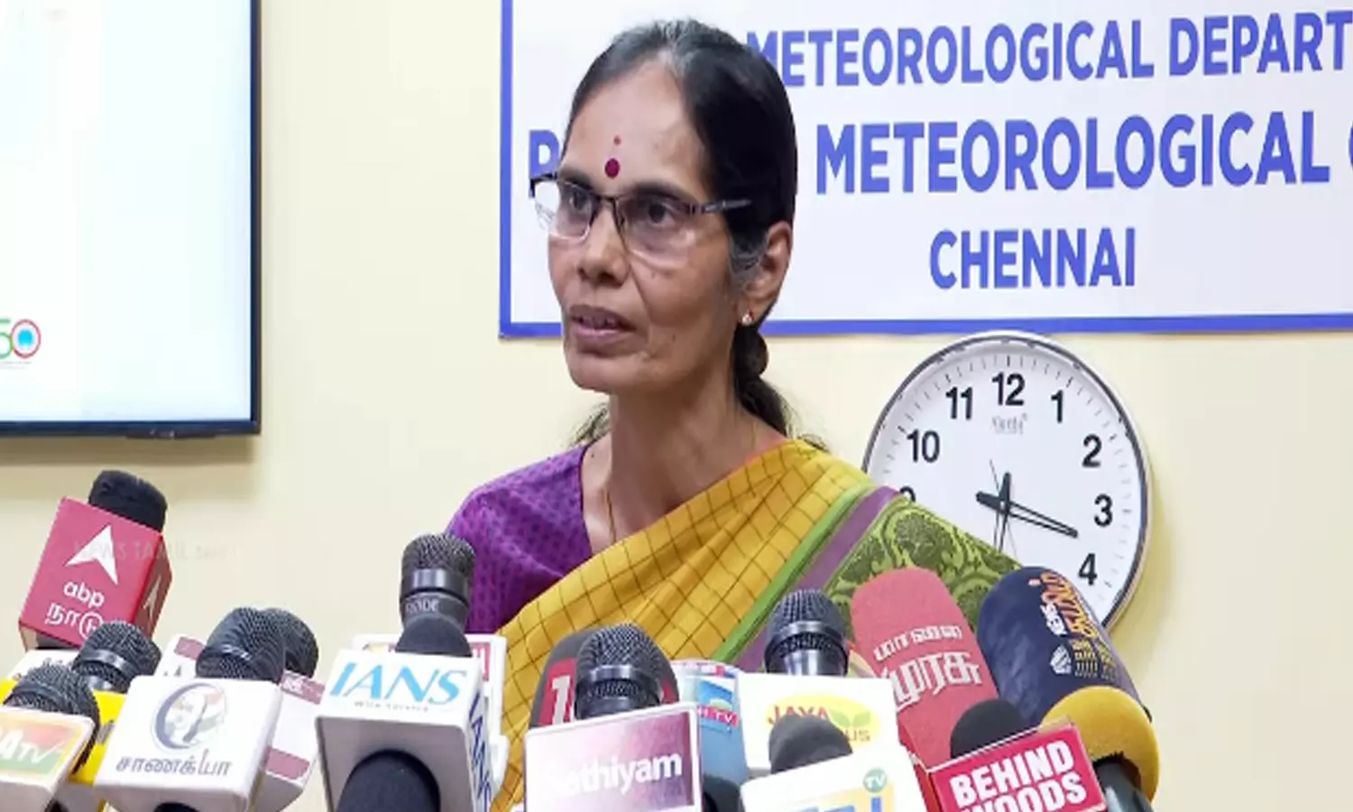 அடுத்த 72 மணி நேரத்தில் வங்கக் கடலில் புயல் உருவாக வாய்ப்பு- வானிலை ஆய்வு மையம் அடுத்த 72 மணி நேரத்தில் வங்கக் கடலில் புயல் உருவாக வாய்ப்பு- வானிலை ஆய்வு மையம்