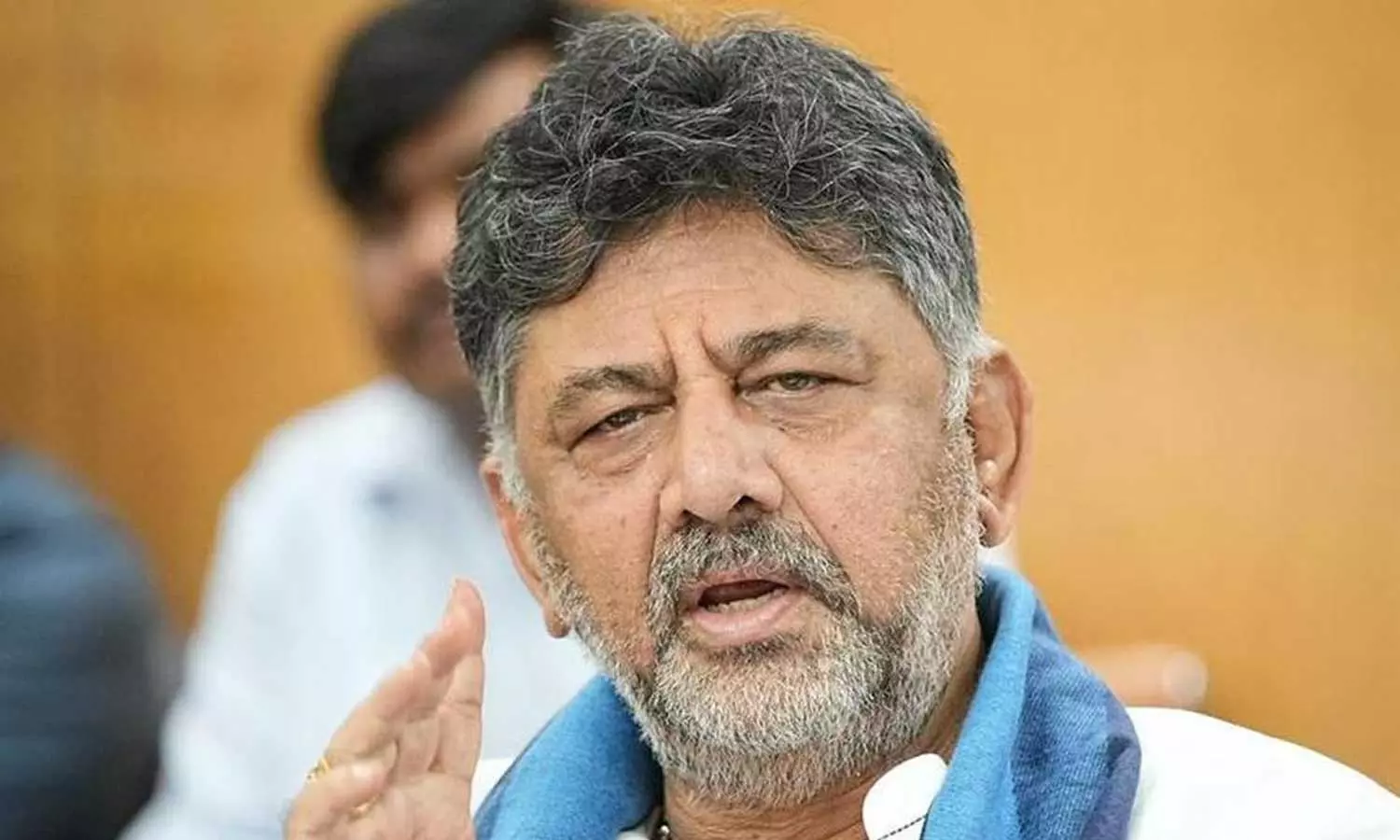 சித்தராமையாவின் ஸ்டேட்மென்ட் எங்களுக்கு வேத வாக்கு போன்றது: டி.கே. சிவக்குமார் சித்தராமையாவின் ஸ்டேட்மென்ட் எங்களுக்கு வேத வாக்கு போன்றது: டி.கே. சிவக்குமார்