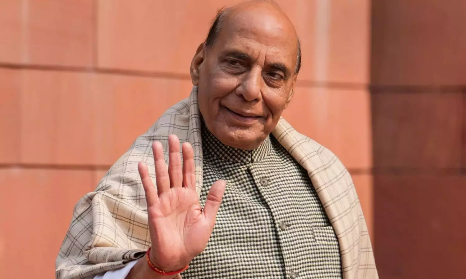 மாயையான ஆபத்தான ஆத்திரமூட்டும் பேச்சு - ராஜ்நாத் சிங் கருத்துக்கு பாகிஸ்தான் கண்டனம் மாயையான ஆபத்தான ஆத்திரமூட்டும் பேச்சு - ராஜ்நாத் சிங் கருத்துக்கு பாகிஸ்தான் கண்டனம்