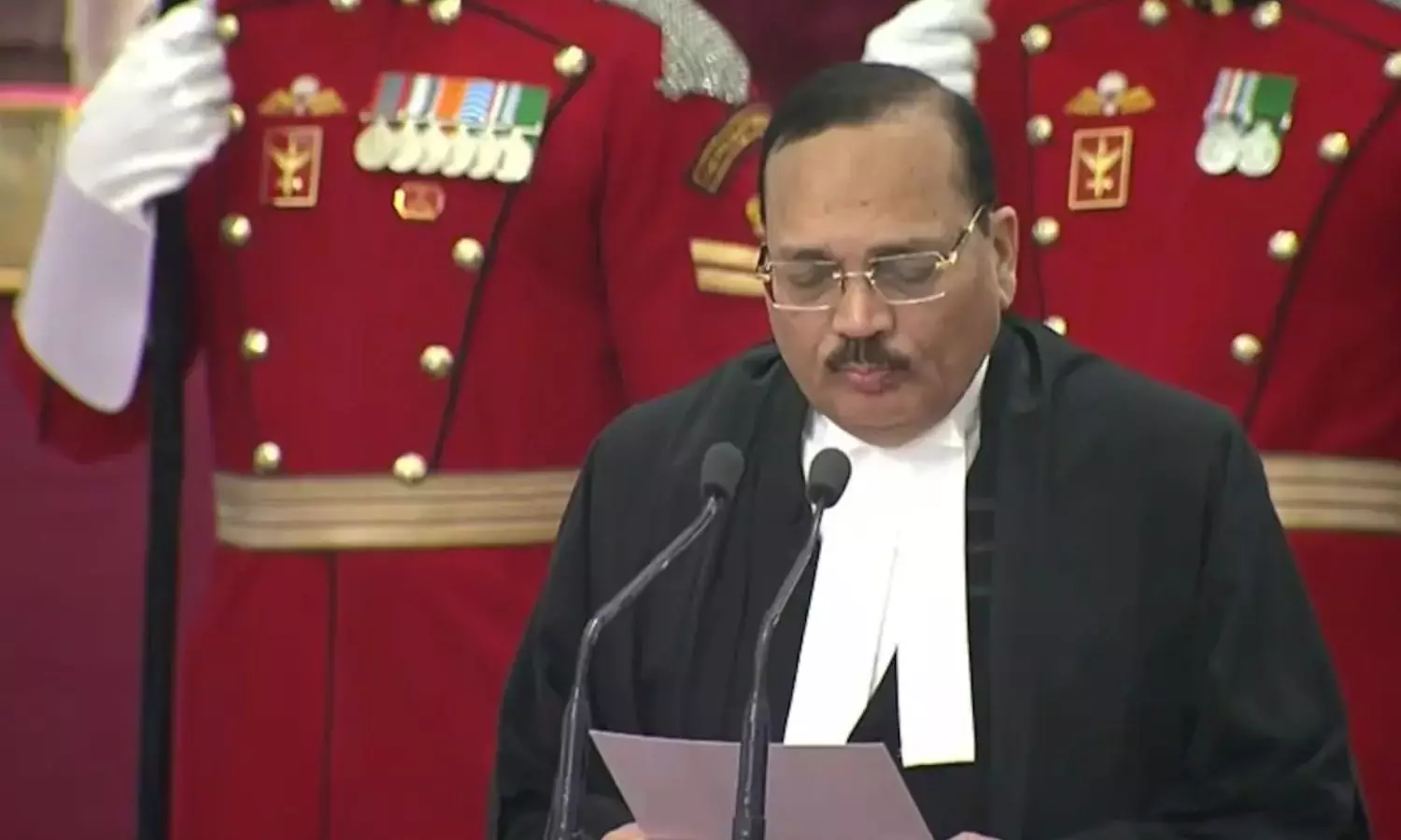 பெகாசஸ் முதல் SIR வரை.. உச்சநீதிமன்ற தலைமை நீதிபதியாக பொறுப்பேற்ற சூர்யகாந்த் வழங்கிய முக்கிய தீர்ப்புகள்