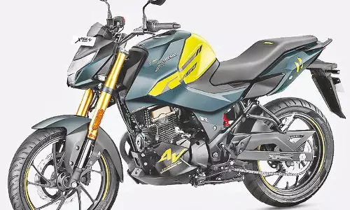 அசத்தல் கிராஃபிக்ஸ், ஸ்டைலிஷ் லுக்... எக்ஸ்ட்ரீம் ஸ்பெஷல் எடிஷன் பைக் அறிமுகம் செய்த ஹீரோ