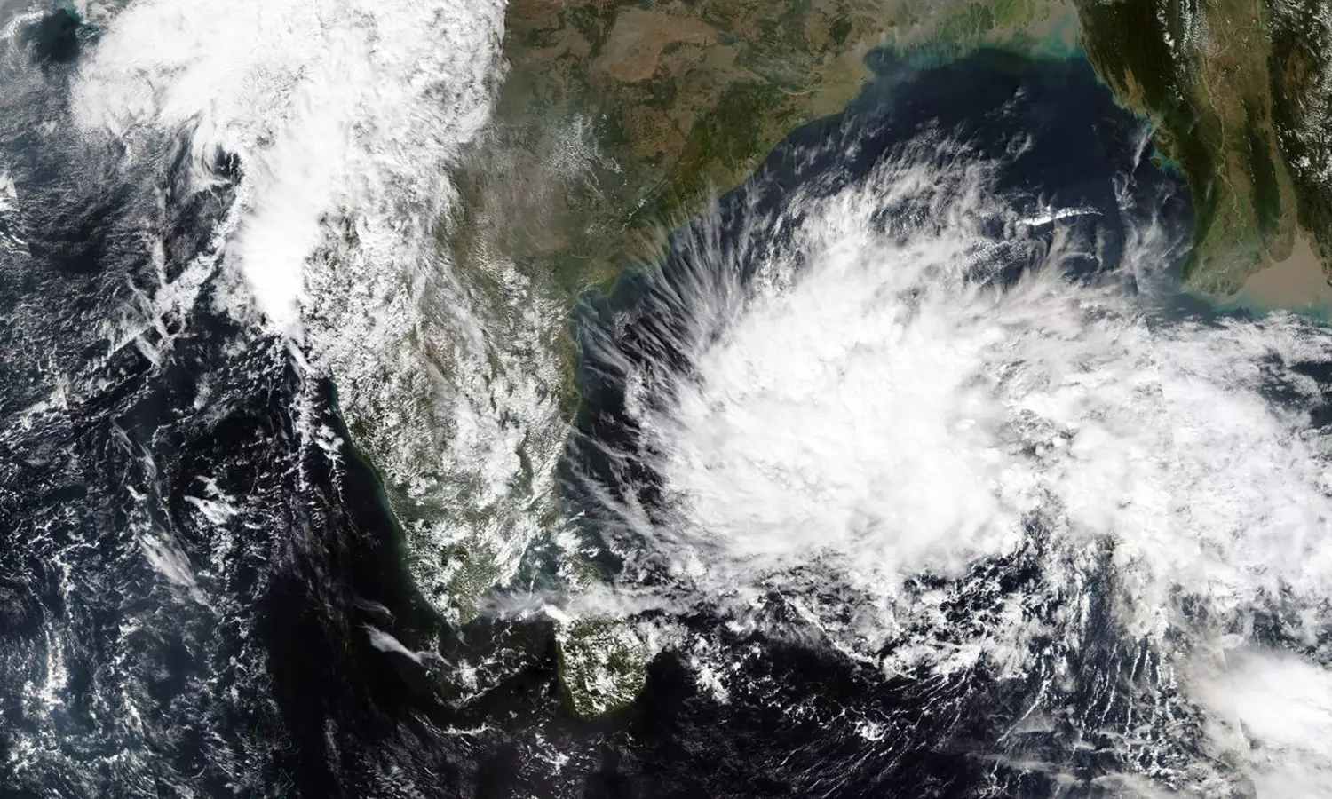 வங்கக்கடலில் உருவானது டிட்வா புயல்