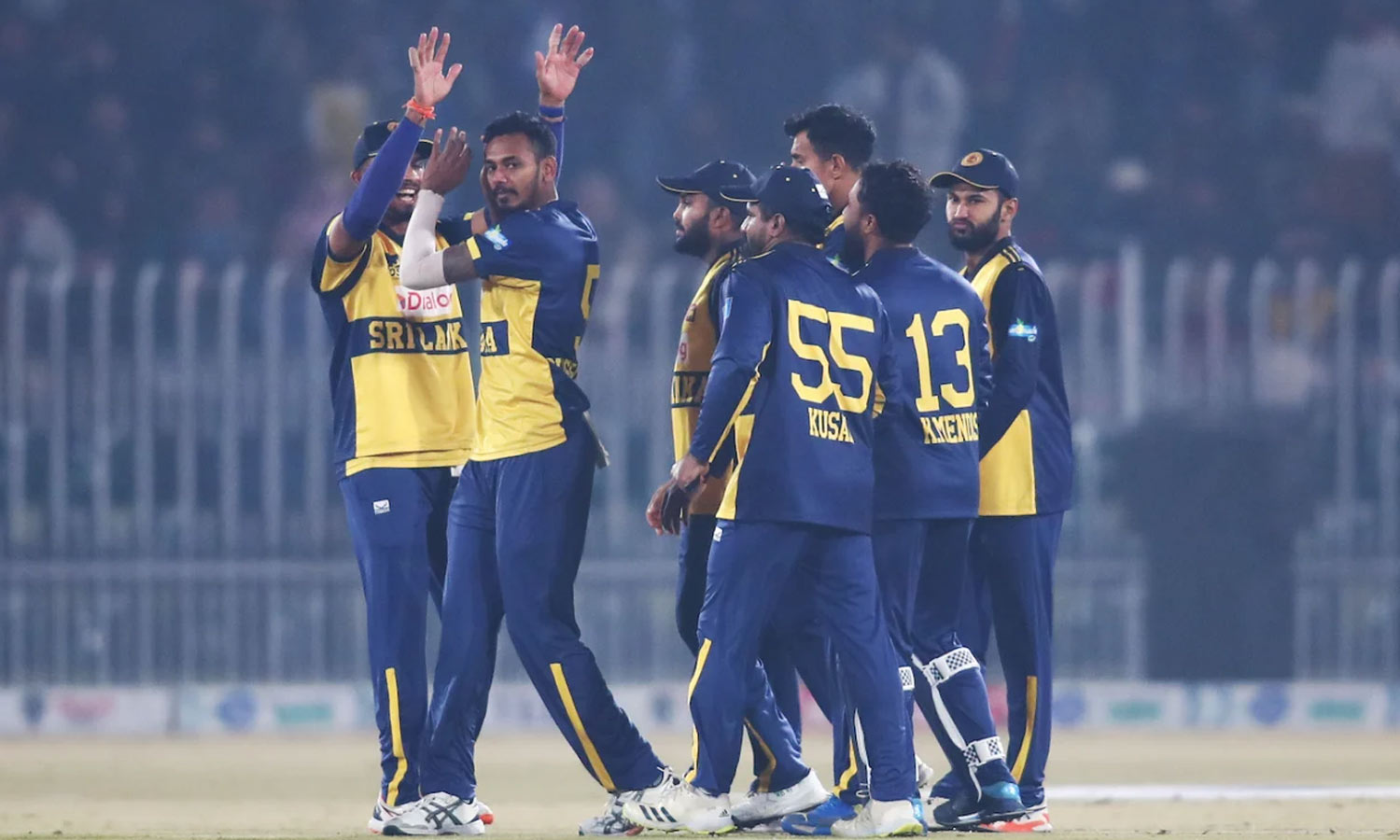 முத்தரப்பு தொடர்: பாகிஸ்தானை வீழ்த்தி இறுதிப்போட்டிக்கு முன்னேறியது இலங்கை