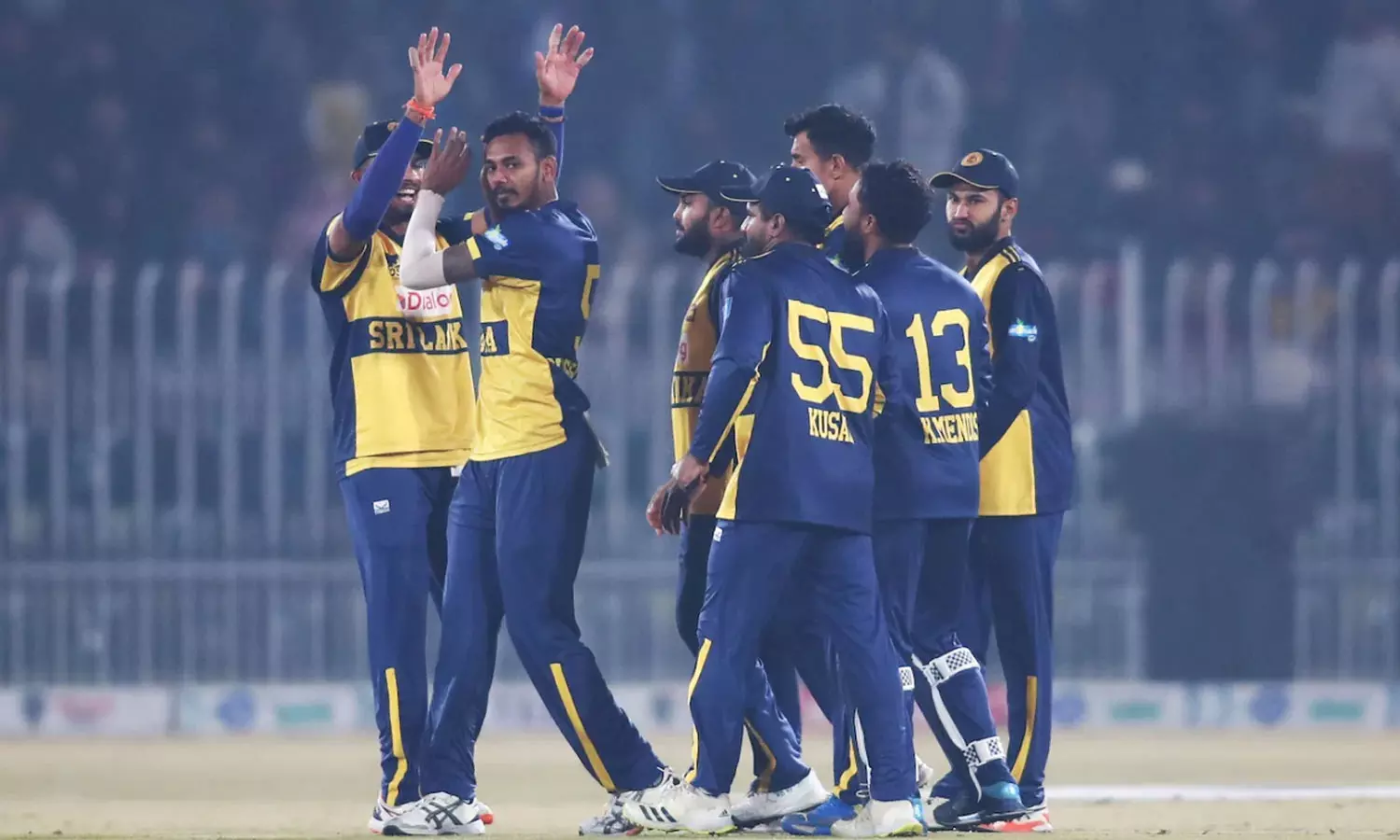 முத்தரப்பு தொடர்: பாகிஸ்தானை வீழ்த்தி இறுதிப்போட்டிக்கு முன்னேறியது இலங்கை