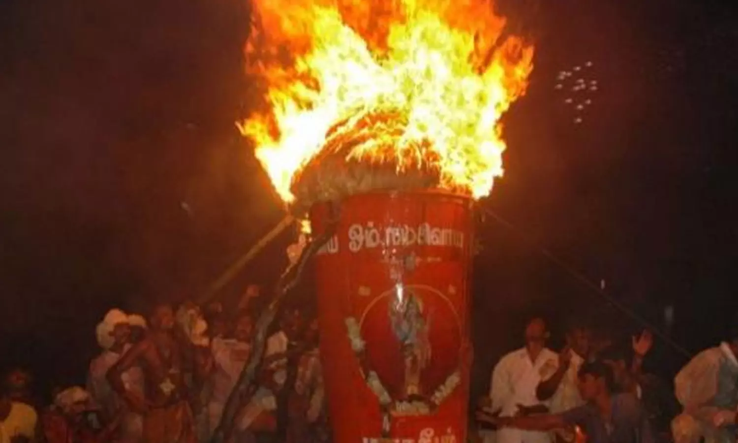 திருவண்ணாமலையில் மகா தீபத்திற்கு மலை ஏற அனுமதி அளிக்கப்படுமா? பக்தர்கள் எதிர்பார்ப்பு திருவண்ணாமலையில் மகா தீபத்திற்கு மலை ஏற அனுமதி அளிக்கப்படுமா? பக்தர்கள் எதிர்பார்ப்பு