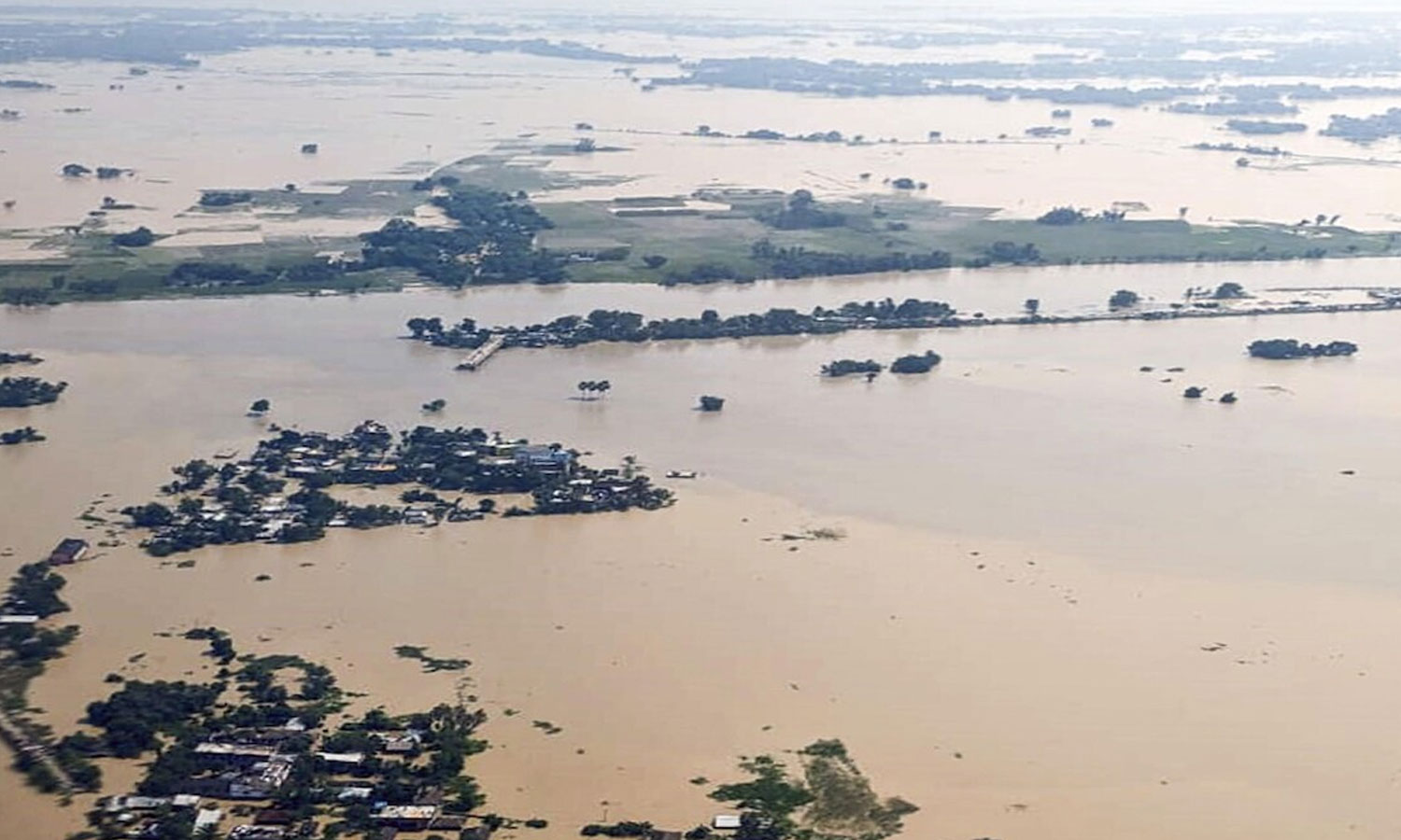 இலங்கையை புரட்டிப்போட்ட கனமழை: 40 பேர் பலி