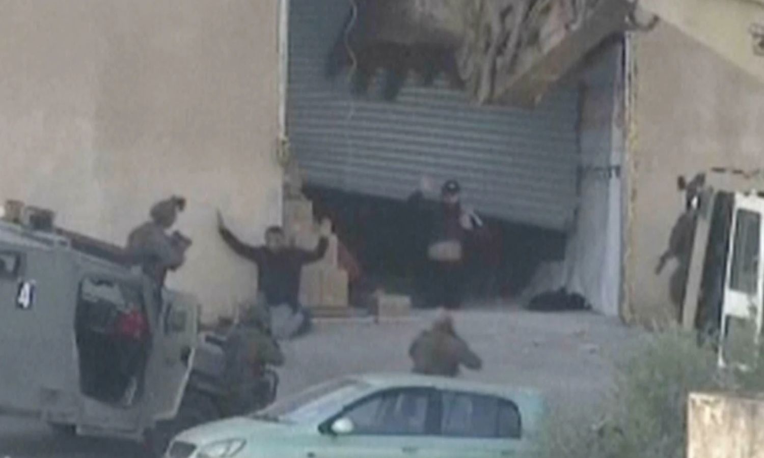 மேற்கு கரையில் நிராயுதபாணியான 2 பாலஸ்தீனியர்களை சுட்டுக் கொன்ற இஸ்ரேல் வீரர்கள் - வீடியோ வெளியாகி பரபரப்பு