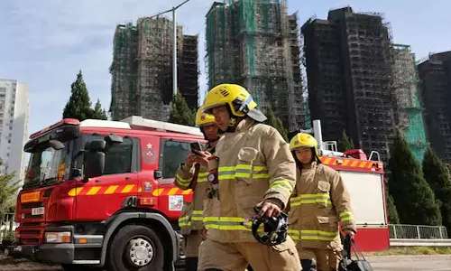 ஹாங்காங் தீவிபத்து: பலி எண்ணிக்கை 128 ஆக உயர்வு