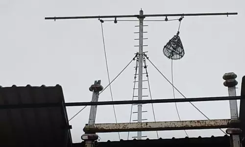 9 துறைமுகங்களில் 4-ம் எண் புயல் எச்சரிக்கை கூண்டு ஏற்றம்