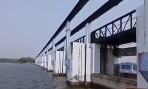 புழல் ஏரியிலிருந்து நீர் திறப்பு அதிகரிப்பு