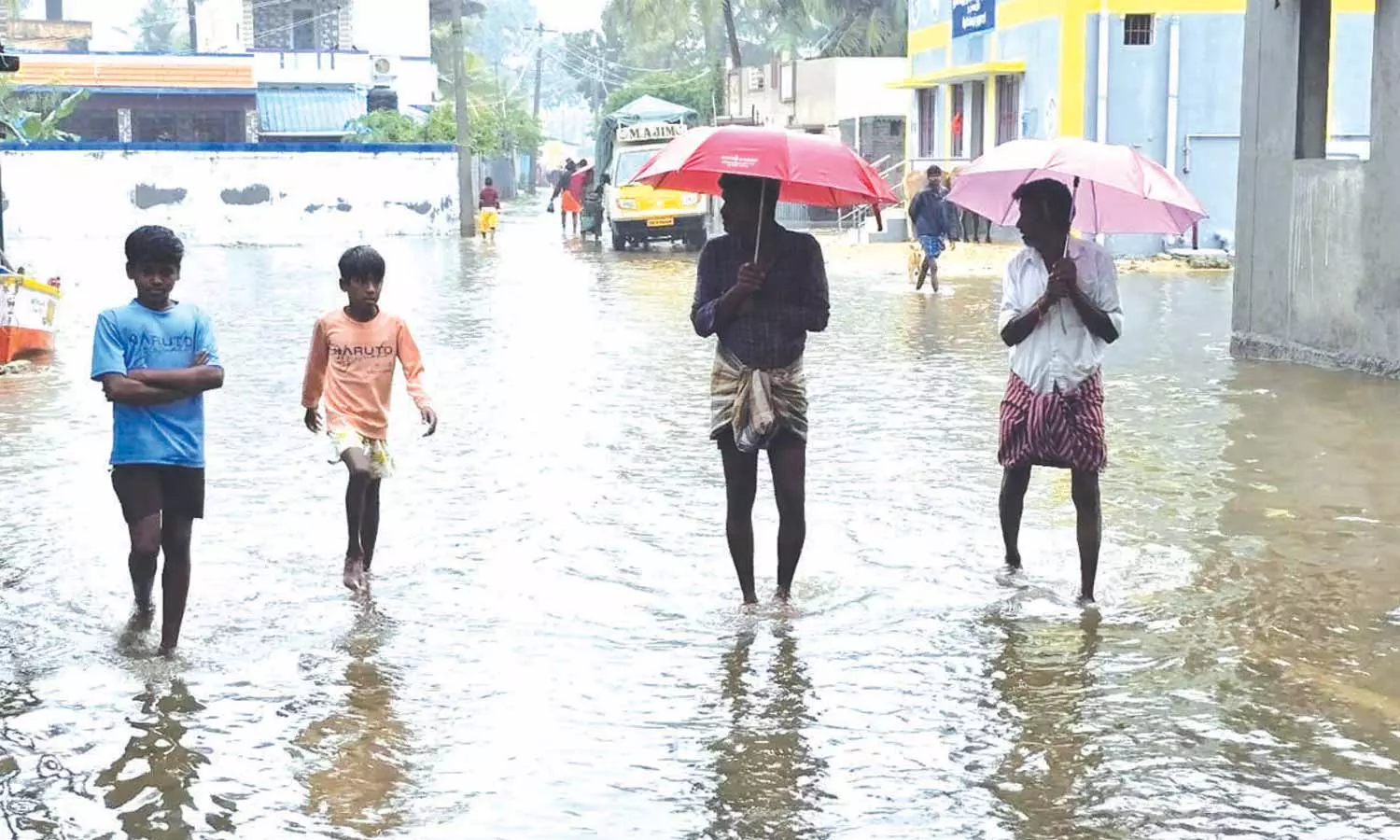 ராமேசுவரத்தில் கனமழை: 8-வது நாளாக மீனவர்கள் கடலுக்கு செல்லவில்லை