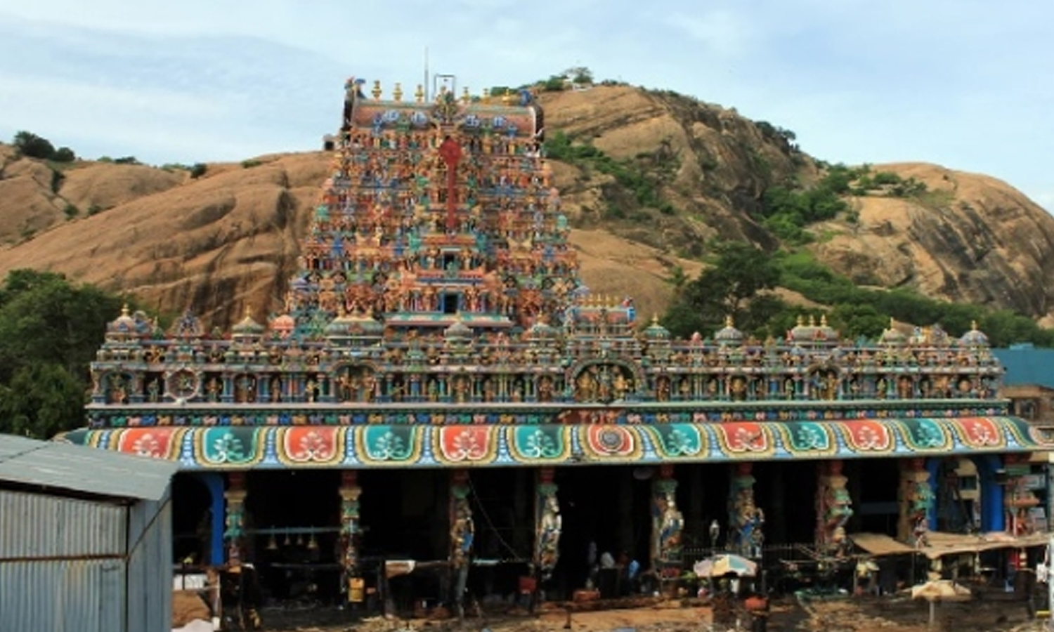 திருப்பரங்குன்றம் மலை உச்சியில் தீபம் ஏற்ற அனுமதி