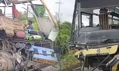 செங்கல்பட்டு: அரசு பேருந்தும் வேனும் மோதி விபத்து- 2 பெண்கள் பலி