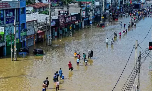 டிட்வா புயலால் உயிரிழந்தோர் எண்ணிக்கை 334 ஆக உயர்வு - இலங்கையில் அவசரநிலை அறிவிப்பு