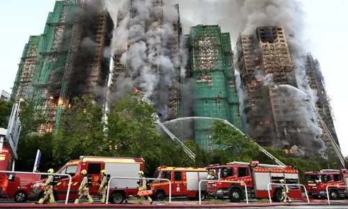 ஹாங்காங் தீ விபத்து: உயிரிழப்பு எண்ணிக்கை 151 ஆக உயர்வு