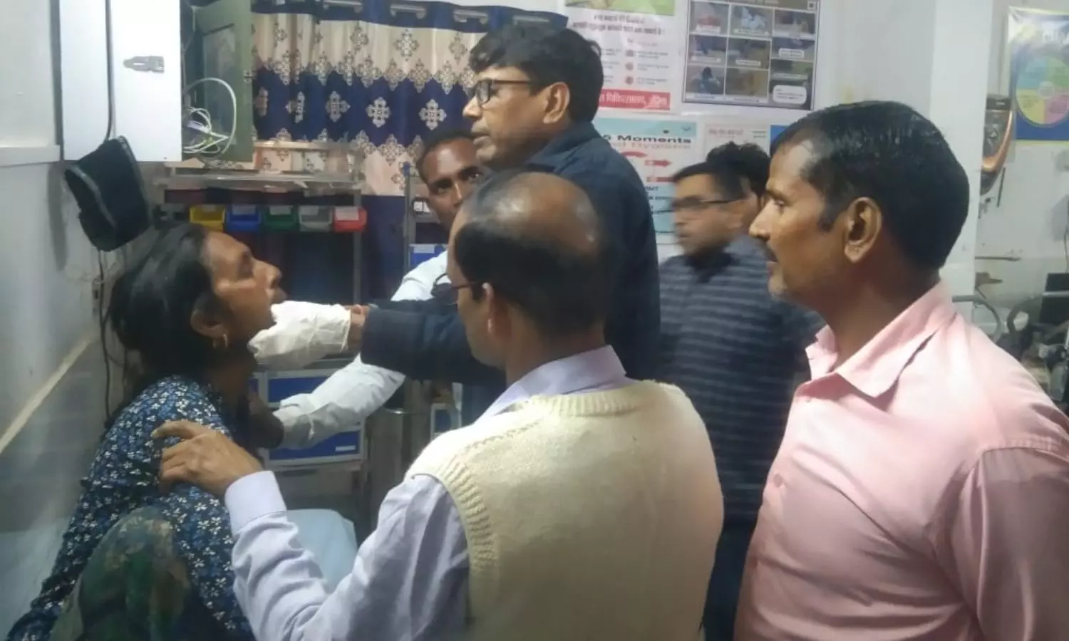 பானி பூரி சாப்பிட வாயை திறந்த பெண்.. விலகிய தாடை - திகைத்த மருத்துவர்கள்