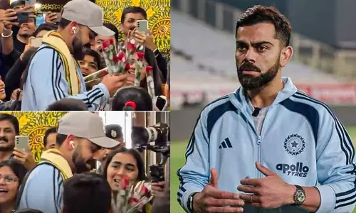 விராட் கோலியை பூ கொடுத்து வரவேற்ற மழலைகள்- வைரல் வீடியோ