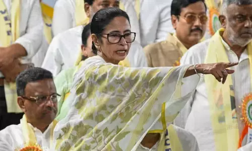 மேற்கு வங்கத்தில் SIR பணிகளால் உயிரிழந்த 39 பேர் குடும்பத்துக்கு தலா ரூ.2 லட்சம் நிவாரணம் - மம்தா அறிவிப்பு