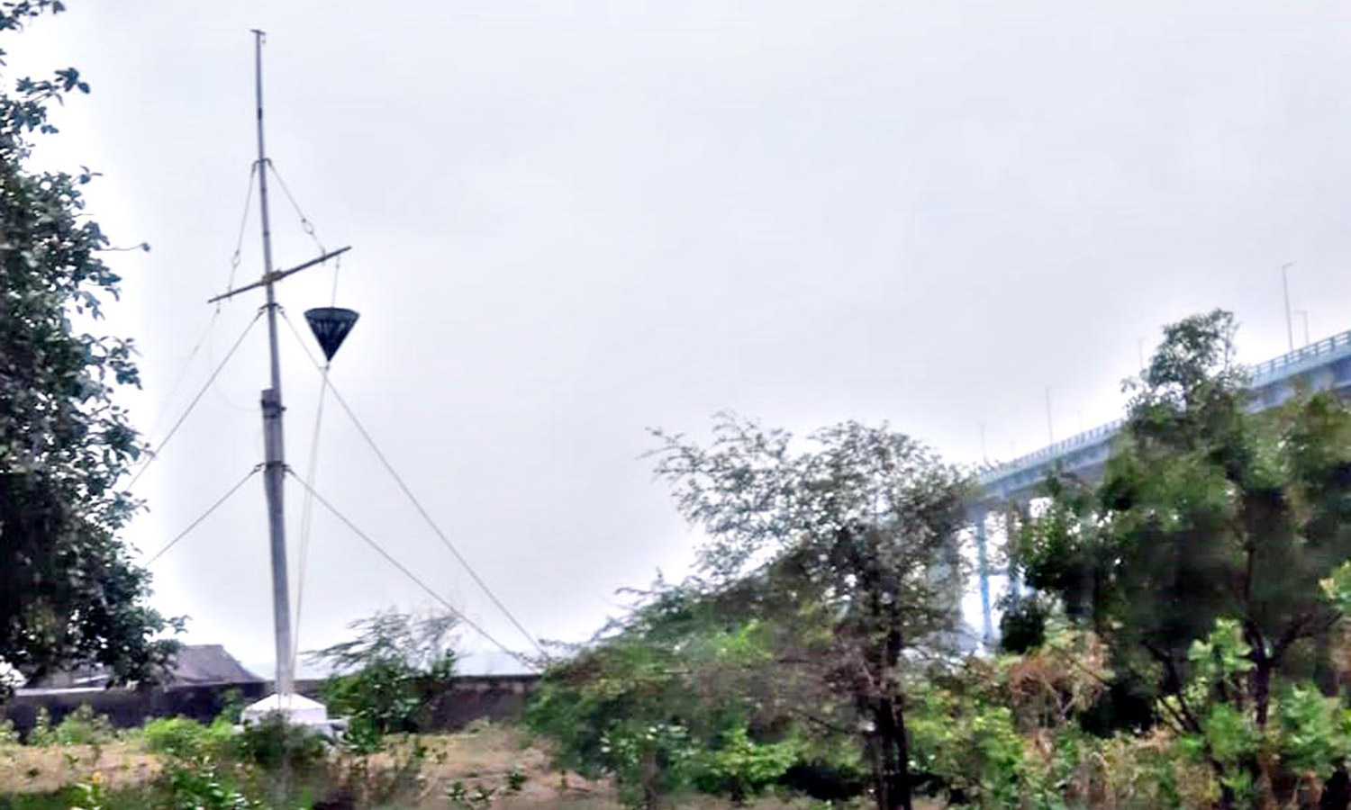 9 துறைமுகங்களில் புயல் எச்சரிக்கை தளர்வு - வானிலை மையம் அறிவுறுத்தல்