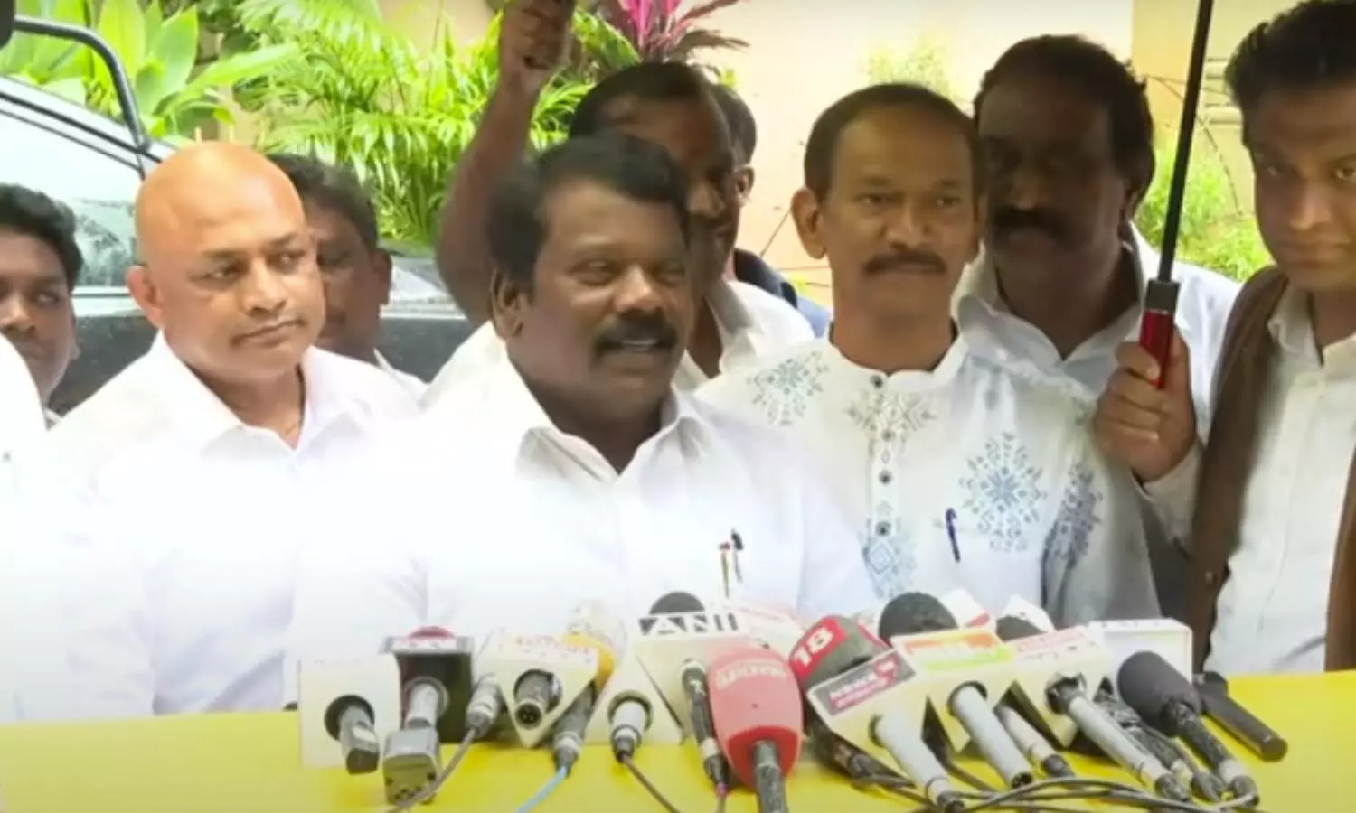 மு.க.ஸ்டாலினுடன் தொகுதி பங்கீடு தொடர்பாக பேச்சுவார்த்தை: செல்வப்பெருந்தகை விளக்கம்! மு.க.ஸ்டாலினுடன் தொகுதி பங்கீடு தொடர்பாக பேச்சுவார்த்தை: செல்வப்பெருந்தகை விளக்கம்!