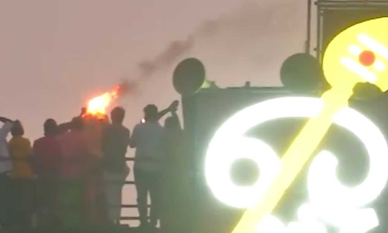 திருப்பரங்குன்றம் உச்சிப்பிள்ளையார் கோவிலில் ஏற்றப்பட்டது கார்த்திகை தீபம்