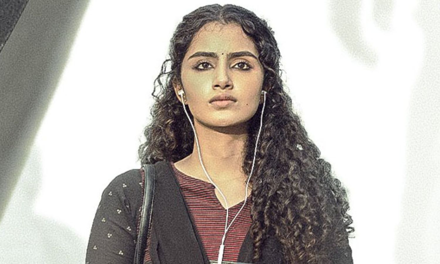 மழை காரணமாக அனுபமா பரமேஸ்வரனின் 'லாக்டவுன்' பட வெளியீடு ஒத்திவைப்பு!