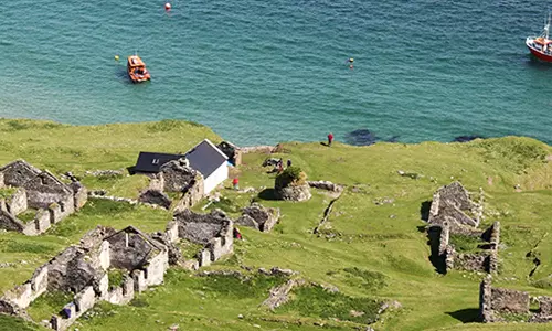 கனவல்ல... நிஜம்தான்!- ஆண்டுக்கு 6 மாதம் மட்டும் வேலை, நல்ல சம்பளம்