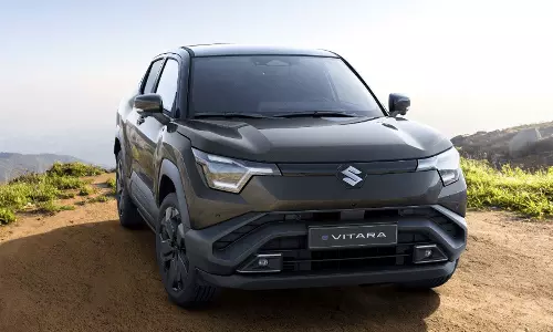 543 கி.மீ. ரேஞ்ச் வழங்கும் புது எலெக்ட்ரிக் கார் அறிமுகம் செய்த மாருதி சுசுகி