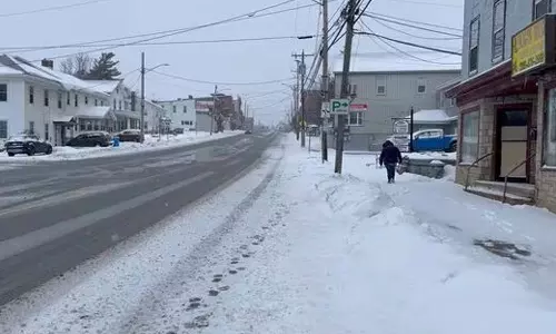 அமெரிக்காவில் கடும் பனிப்புயல்- 5.5 கோடி பேர் பாதிப்பு