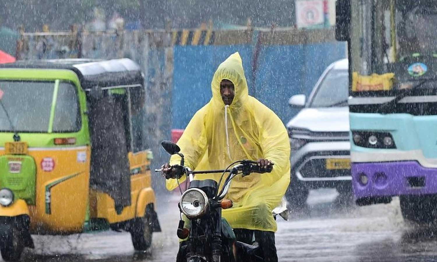 மீண்டும் மீண்டுமா... சென்னையின்  பல்வேறு இடங்களில் மழை