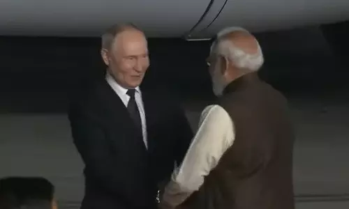 இந்தியா வந்த ரஷிய அதிபர் புதின்: நேரில் சென்று வரவேற்ற பிரதமர் மோடி