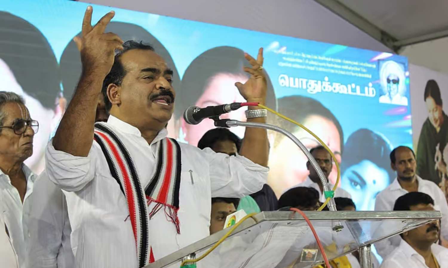 செங்கோட்டையனை தொடர்ந்து தவெகவில் இணைந்த நாஞ்சில் சம்பத்!