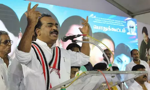 செங்கோட்டையனை தொடர்ந்து தவெகவில் இணைந்த நாஞ்சில் சம்பத்!