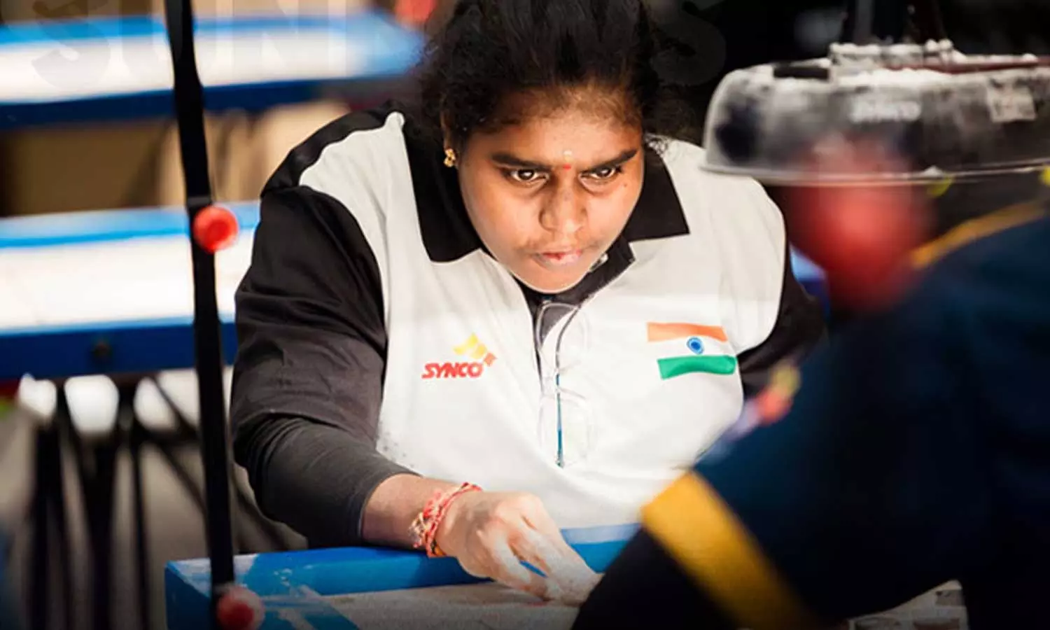 கேரம் உலக கோப்பையில் சாம்பியன் பட்டம் வென்றார் காசிமேட்டைச் சேர்ந்த கீர்த்தனா கேரம் உலக கோப்பையில் சாம்பியன் பட்டம் வென்றார் காசிமேட்டைச் சேர்ந்த கீர்த்தனா