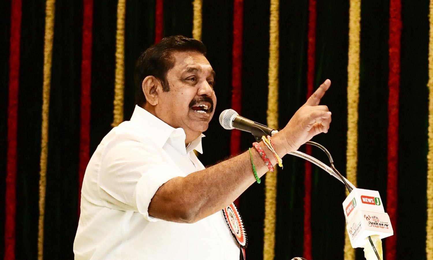 பாதாளத்திற்கு சென்ற சட்டம் ஒழுங்கு- தி.மு.க. அரசை சாடிய இ.பி.எஸ்.